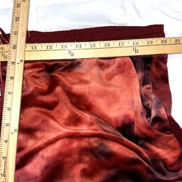 Tie-Dye Jogger Pants In Burgundy & Black Velour With Drawstring Waist For Women - Picture 6 of 7